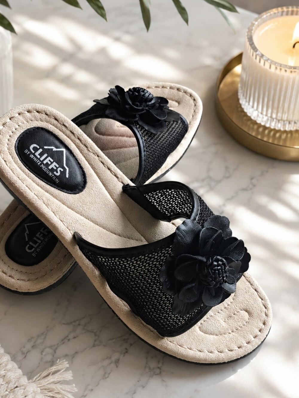 Cliffs by White Mountain Mesh Black Floral Comfort Sandals | NWOT | Women's Siz